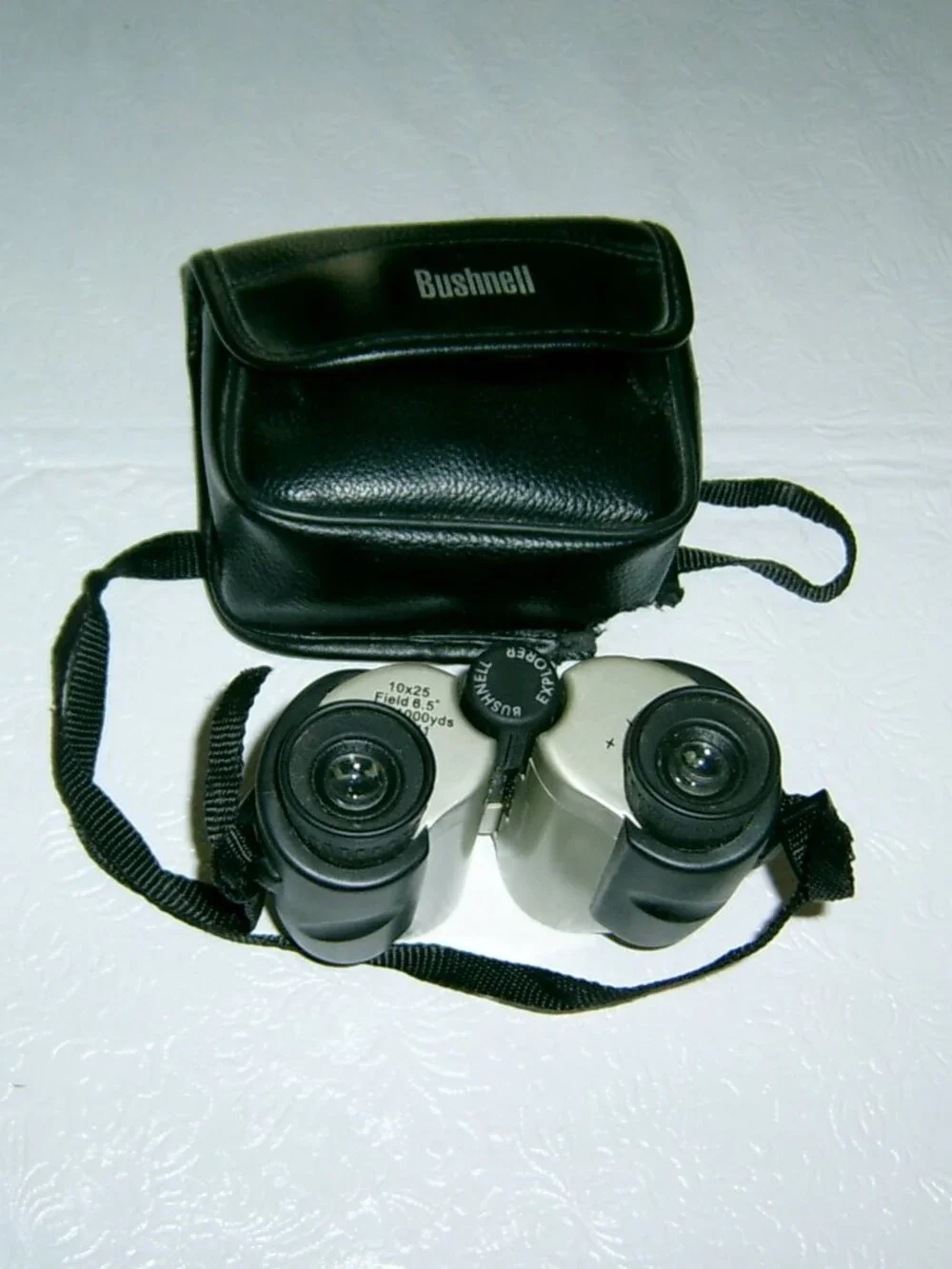 Bushnell Explorer High Power Compact Binoculars with Case 10 x 25
